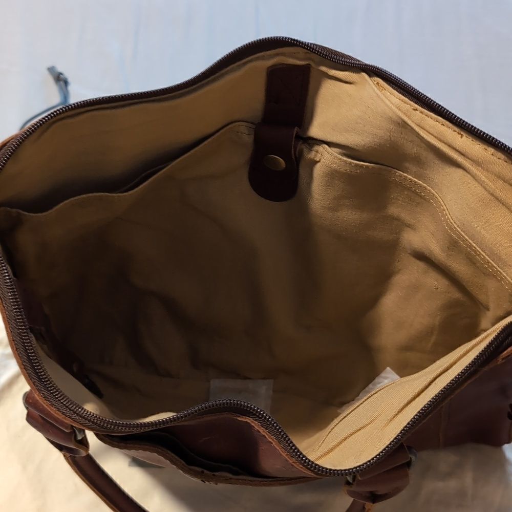 NWOT Duluth Trading Company Leather Laptop Case - Picture 5 of 9